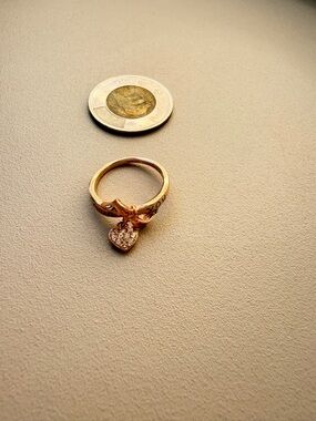 Vintage Gold Heart Charm Ring with Pavé Crystals - Size 7.5